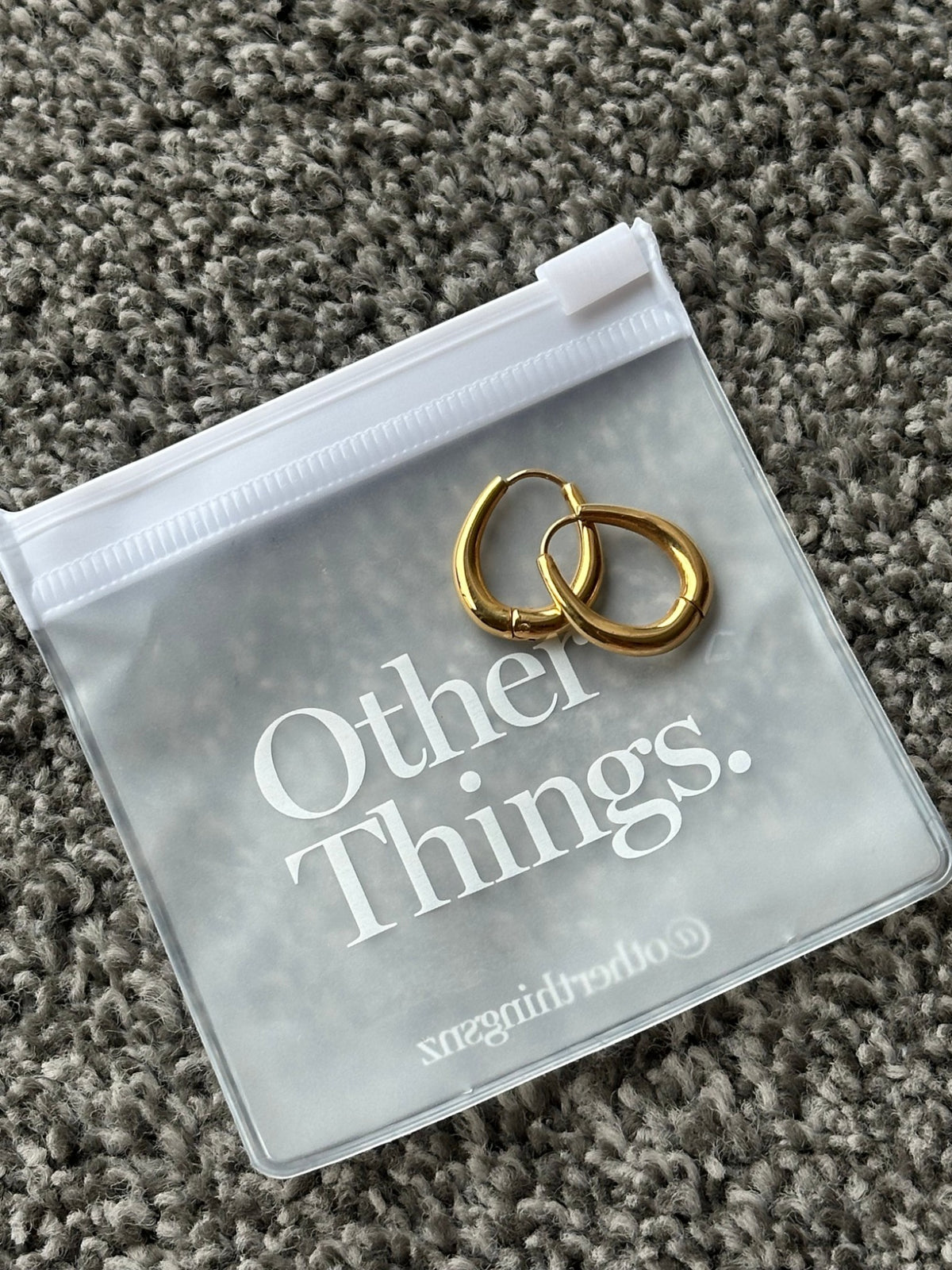 JULIA EARRINGS - Gold