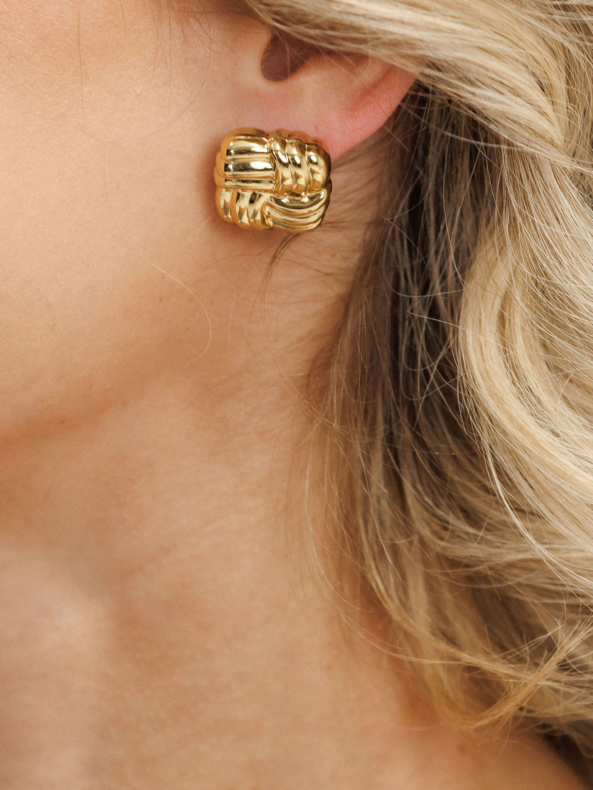 QUINN EARRINGS - Gold