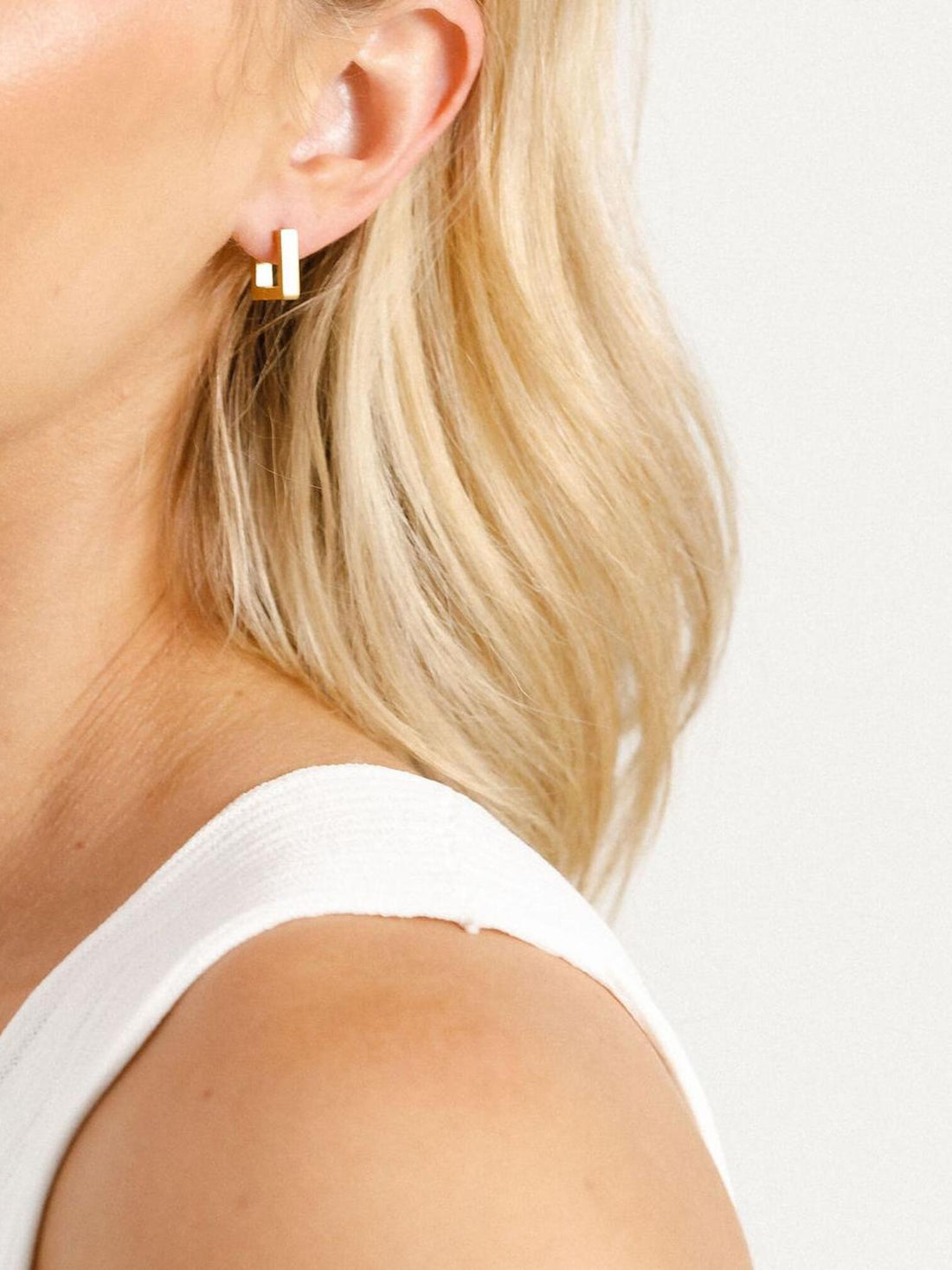 HOLLY EARRINGS - Gold