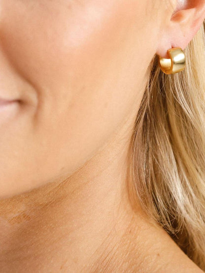 IRIS EARRINGS - Gold