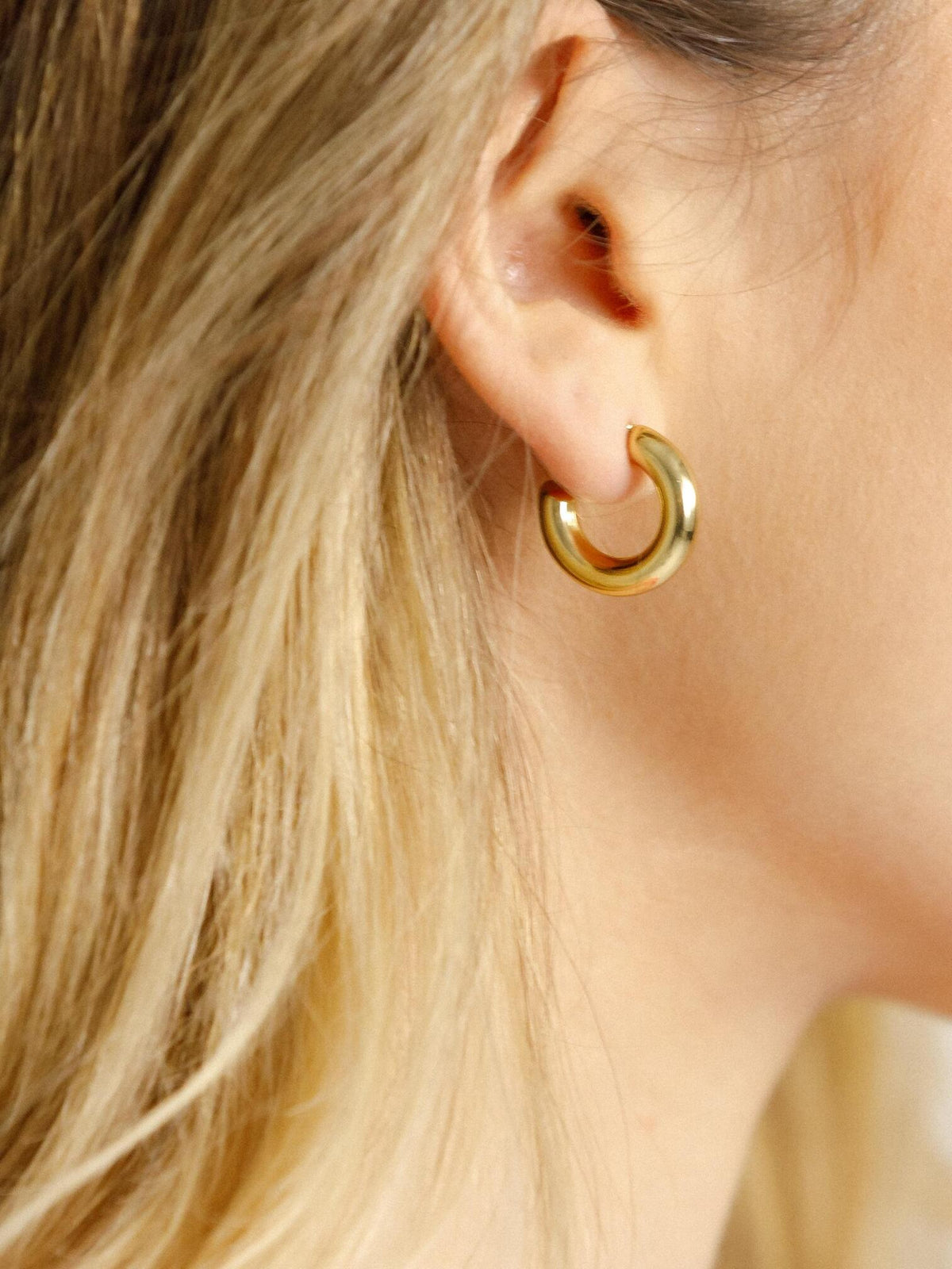 KATHRYN EARRINGS - Gold