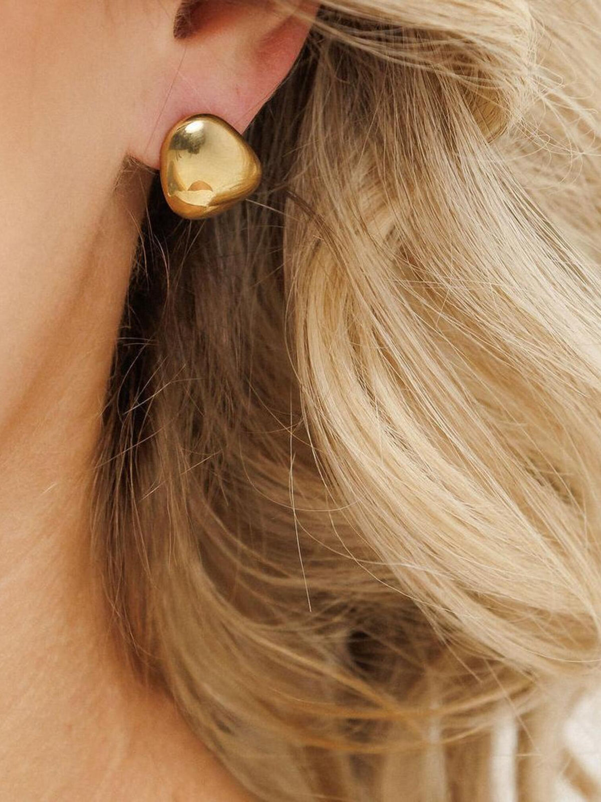 PEBBLE EARRINGS - Gold