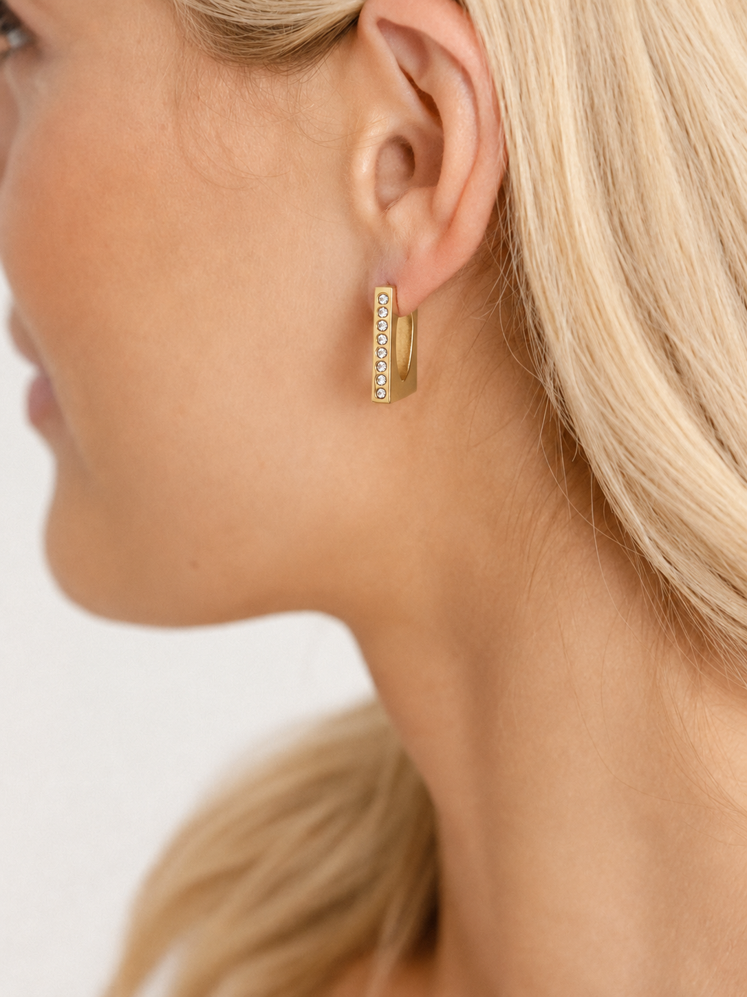 VERA EARRINGS - Gold
